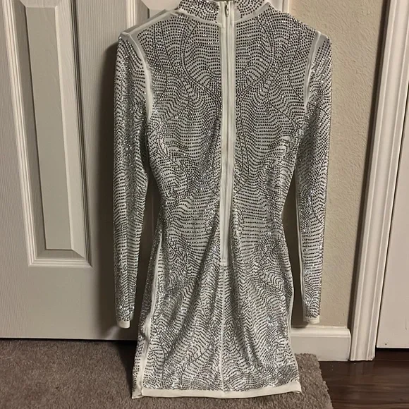 Only worn once sparkly dress - Picture 4 of 4